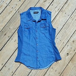 Cavalini Denim Sleeveless Button up Shirt, Large